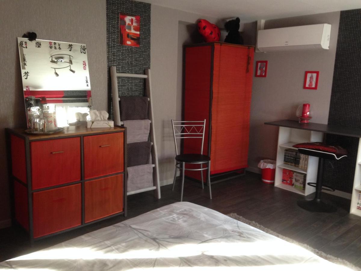 Chambre D'Hotes Hola ลาวาล ภายนอก รูปภาพ